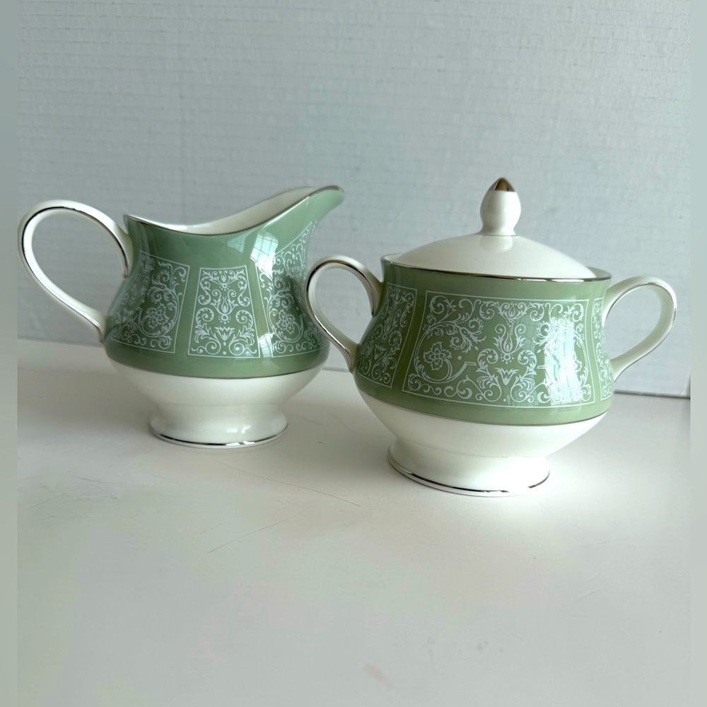 Vintage Wedgwood Fine Bone China Creamer and Sugar Pair in “Kenilworth” Pattern